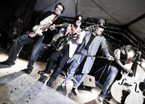 ... still harmony guitars!!!